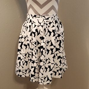 Cynthia Rowley Skirt Flouncy Floral Abstract Black White Casual Pockets
